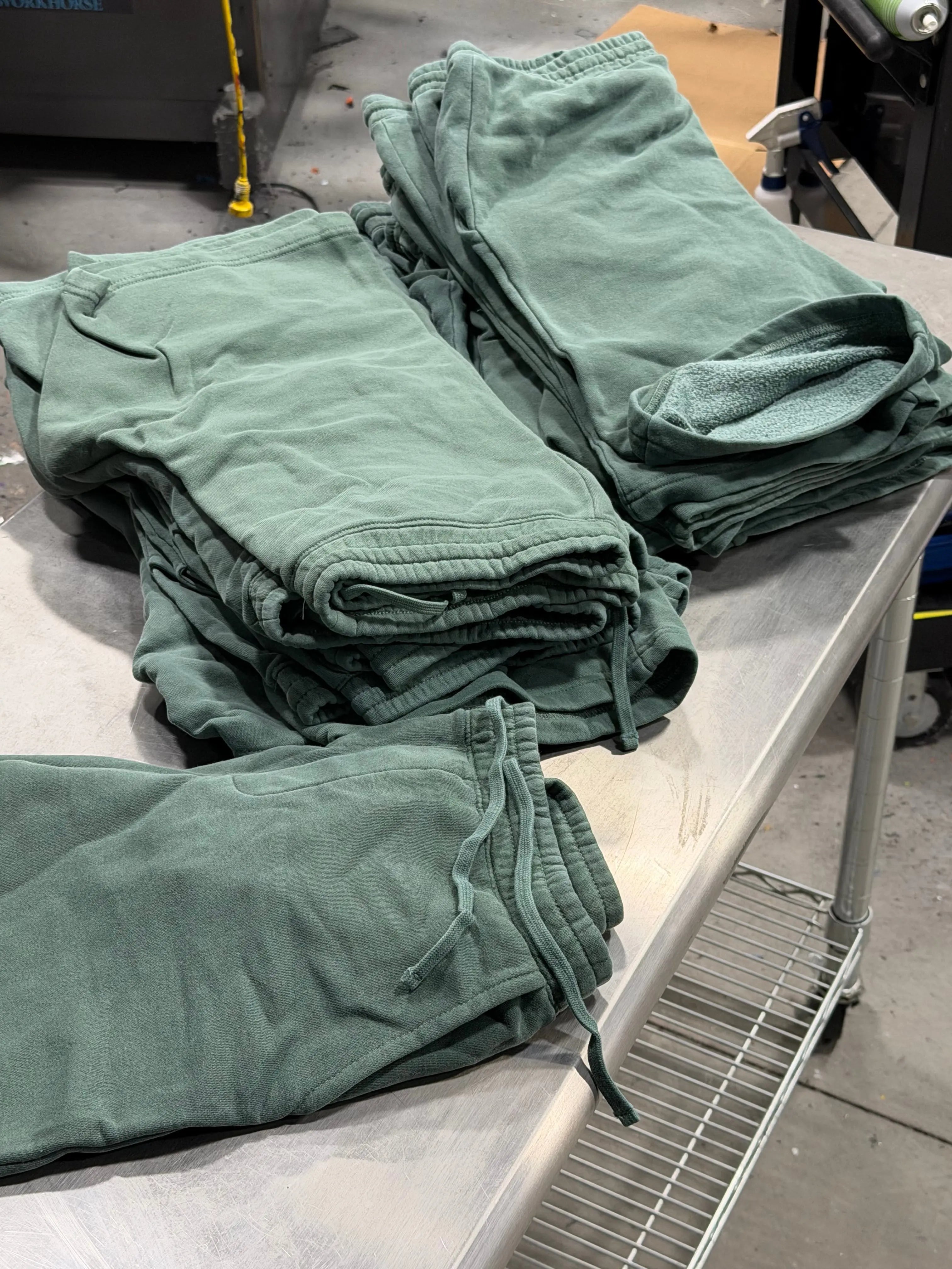 12 Independent Unisex Fleece Jogger Shorts - Pigment Alpine Green